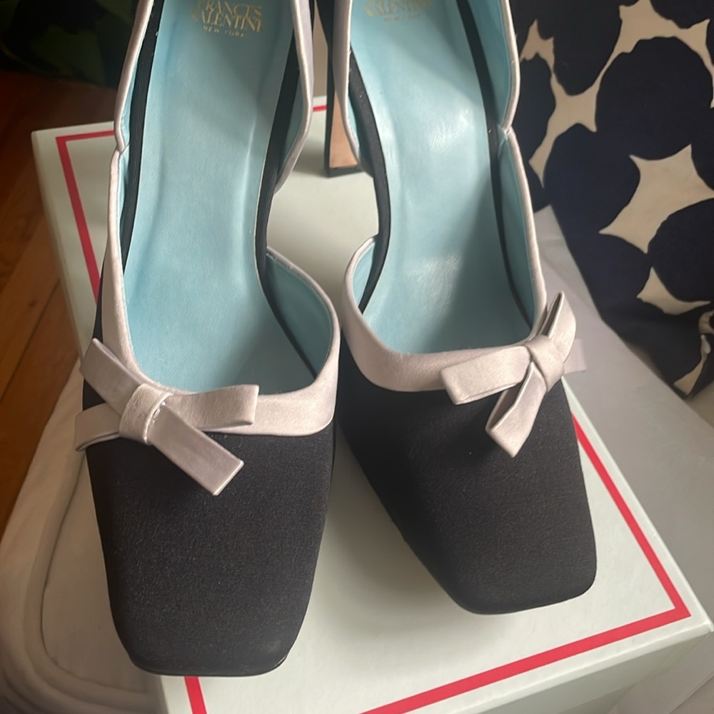 Frances Valentine Sinclair Grosgrain Satin Heels, Black Oyster - Size 9.5 (BNIB)